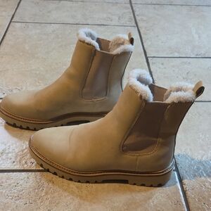 J. Crew Women's Light Tan Chelsea Booties with Shearling Trim